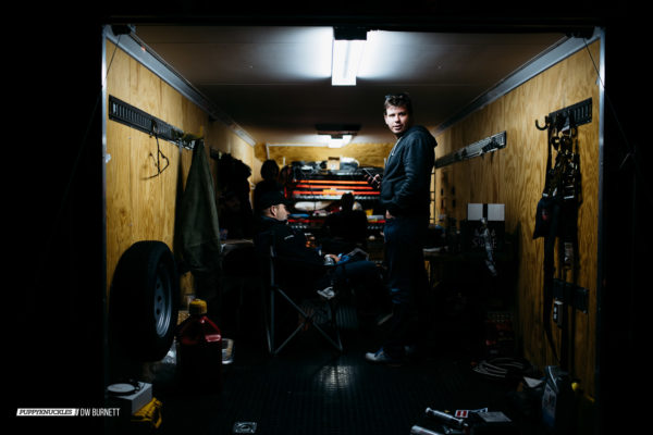 AER-NJMP-DW-Burnett-PUPPYKNUCKLES-3915 AER-NJMP-DW-Burnett-PUPPYKNUCKLES-3915